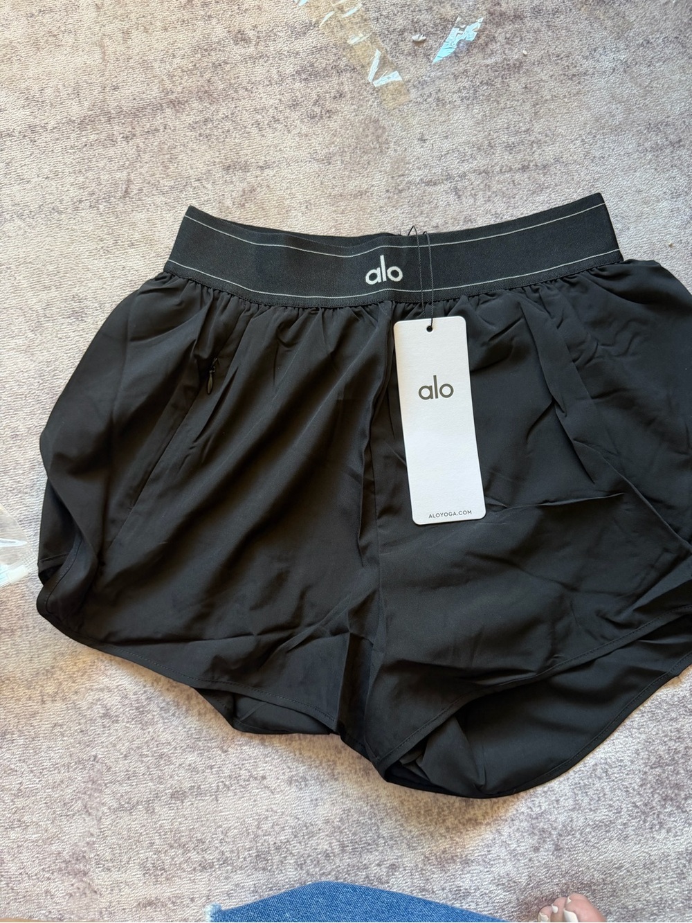 ALO Yoga Black Women's Athletic Shorts with Logo Waistband